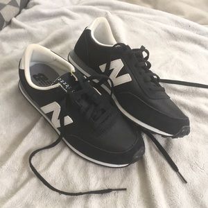 New Balance 410 Classics sneakers NWOT size 7.5